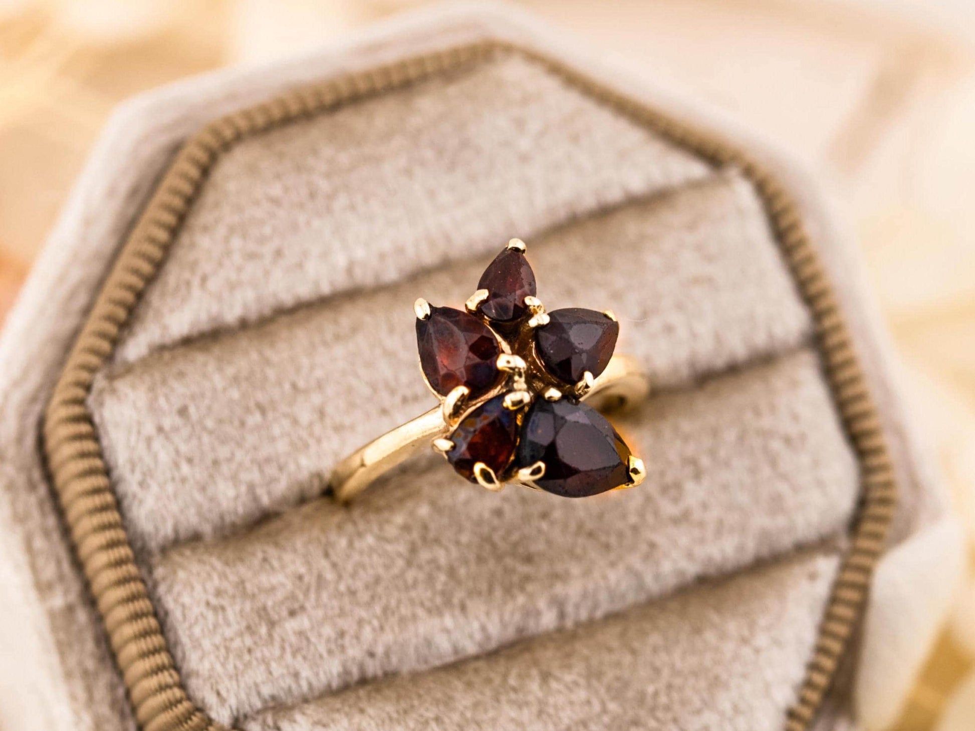 Vintage Garnet Ring Flower Ring 14k Solid Gold Ring January Birthstone ring, size 3.5