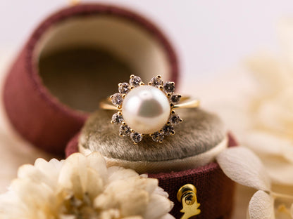 Vintage pearl and diamond ring 14k solid yellow gold statement or engagement ring genuine antique vintage ring, size 5