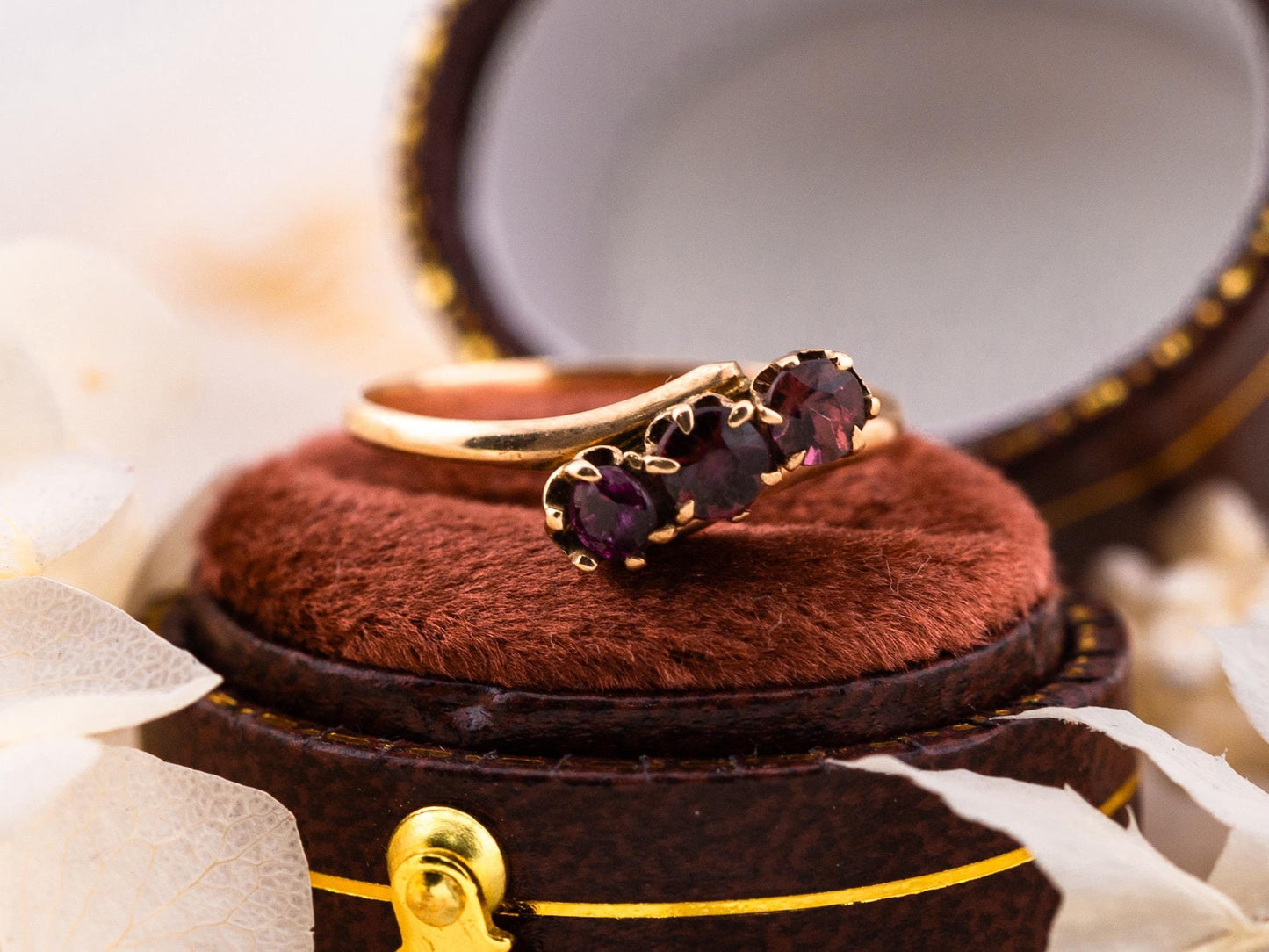 Vintage garnet ring three stone Victorian ring January birthstone ring 10k solid yellow gold ring, size 6
