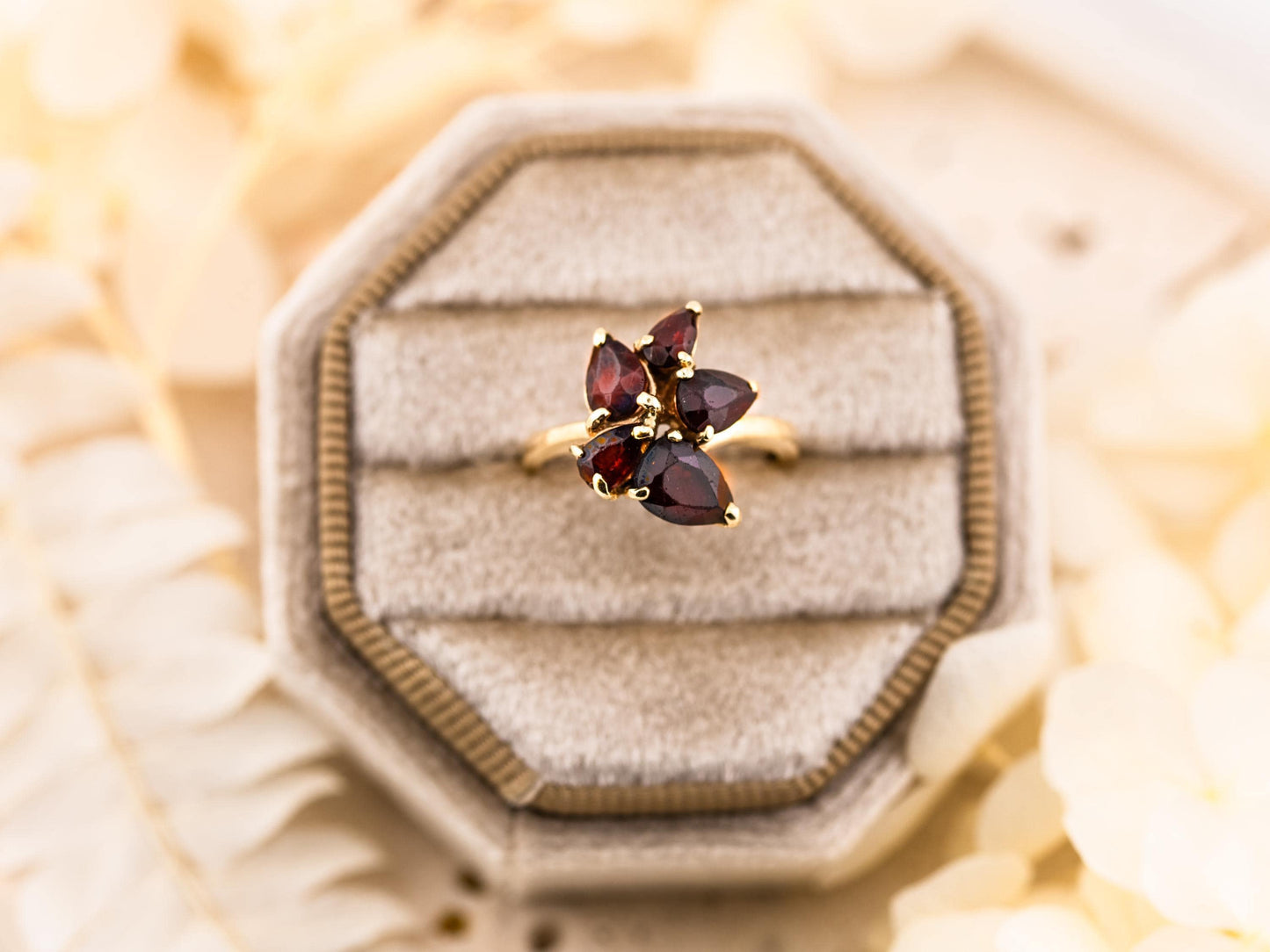 Vintage Garnet Ring Flower Ring 14k Solid Gold Ring January Birthstone ring, size 3.5