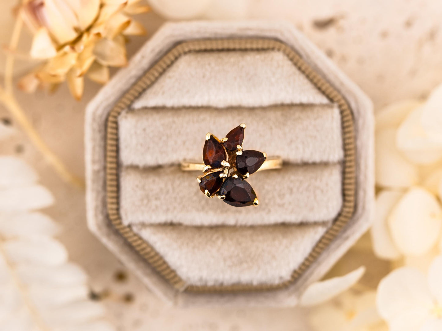 Vintage Garnet Ring Flower Ring 14k Solid Gold Ring January Birthstone ring, size 3.5