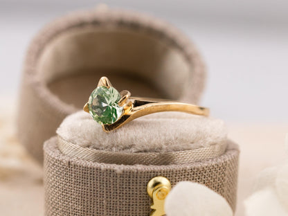 Vintage Tourmaline ring 10k solid gold statement or engagement ring, genuine antique vintage round cut ring, size 8