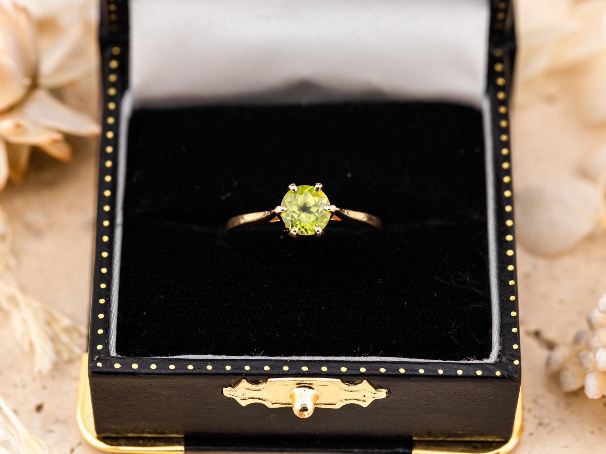 Vintage peridot ring 14k solid yellow gold august birthstone ring, genuine antique vintage ring solitaire ring natural peridot, size 7