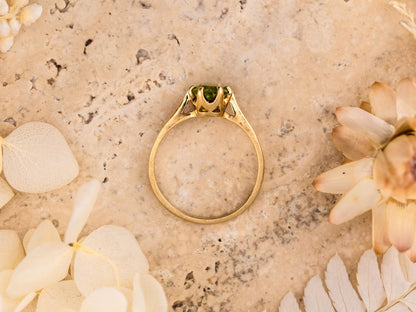 Vintage peridot ring 14k solid yellow gold august birthstone ring, genuine antique vintage ring solitaire ring natural peridot, size 7