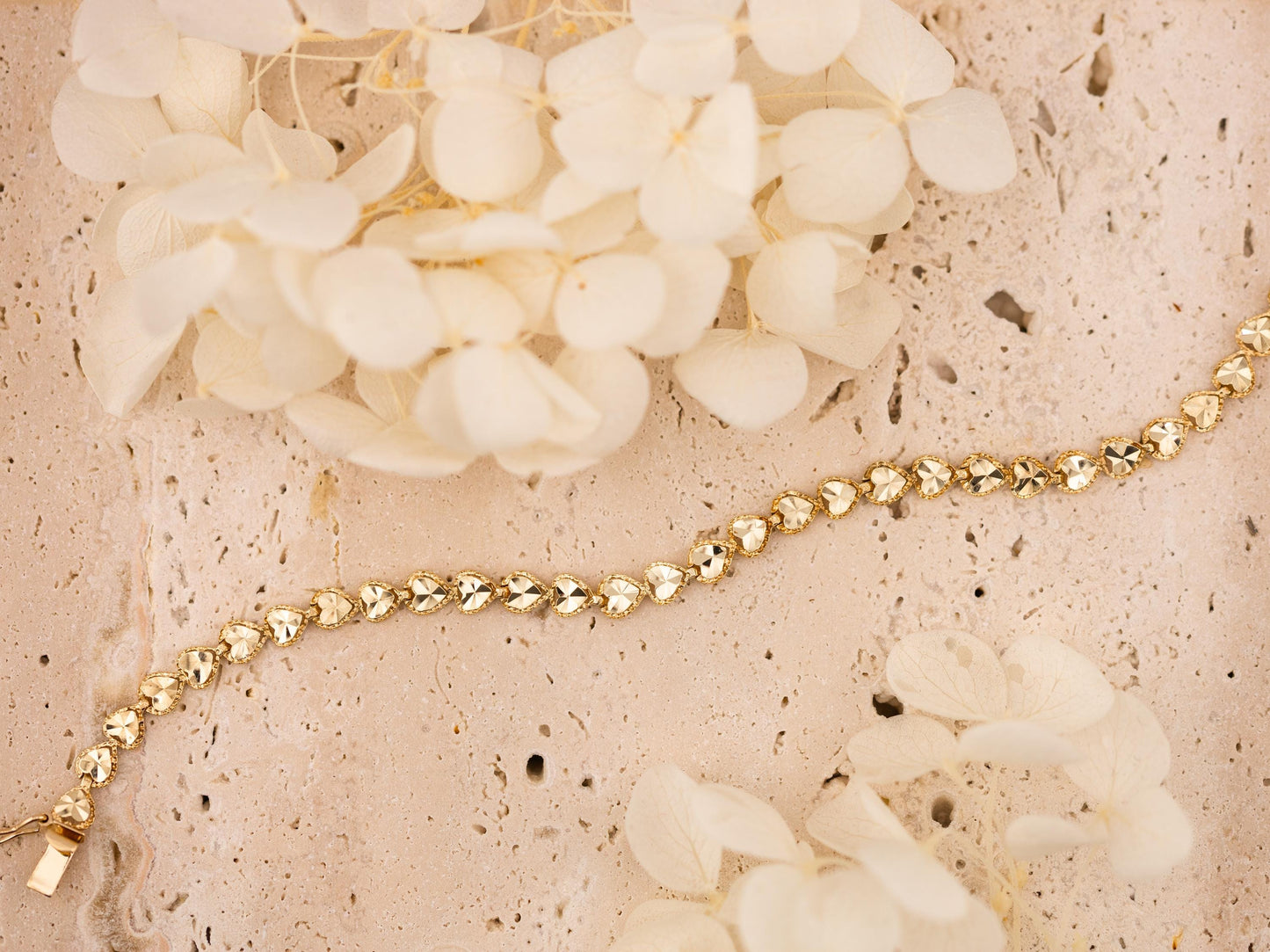 Vintage bracelet 14k solid yellow gold heart