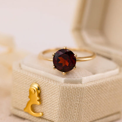 Vintage Garnet Ring, 14k Solid Gold January Birthstone