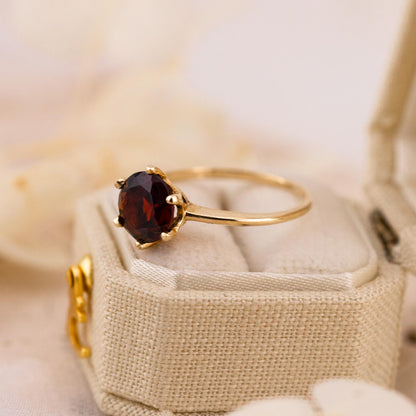 Vintage Garnet Ring, 14k Solid Gold January Birthstone
