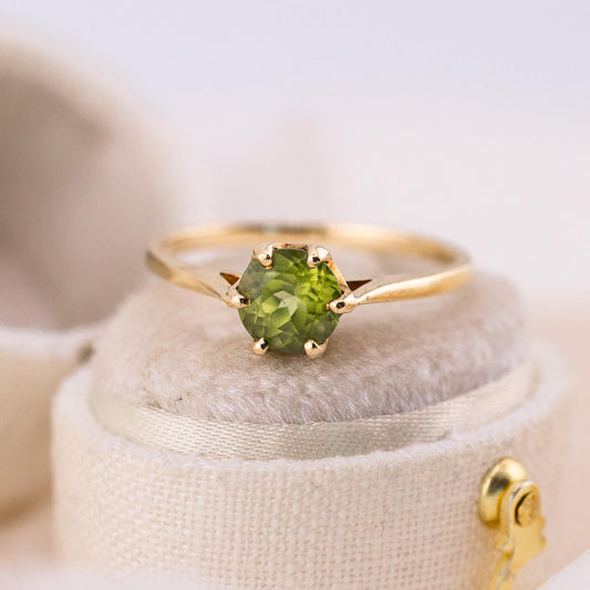 Vintage Peridot Ring, 14k Solid Yellow Gold, August Birthstone, Size 7