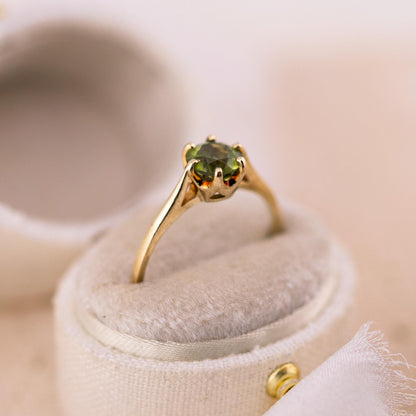 Vintage Peridot Ring, 14k Solid Yellow Gold, August Birthstone, Size 7