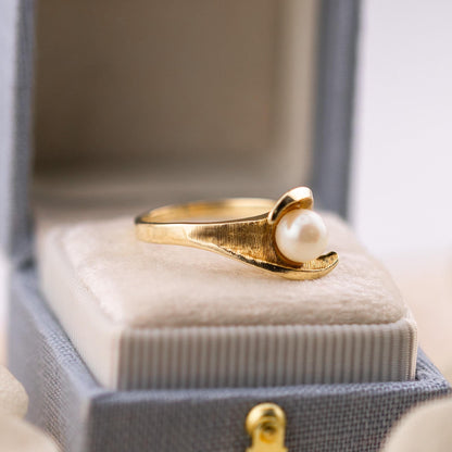 Vintage 14k Gold Pearl Ring: Bypass Statement Ring, Size 5.5