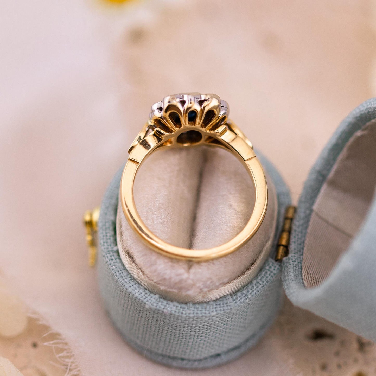 Vintage sapphire and diamond halo ring 14k solid gold, size 7.25