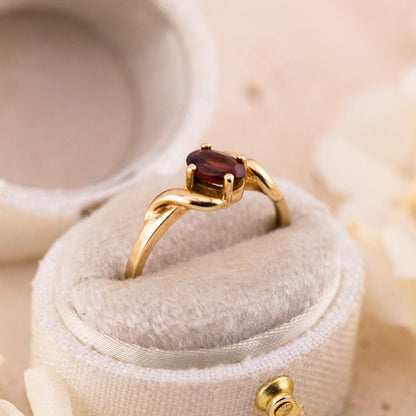 Vintage 10k Gold Garnet Ring, January Birthstone, Size 6