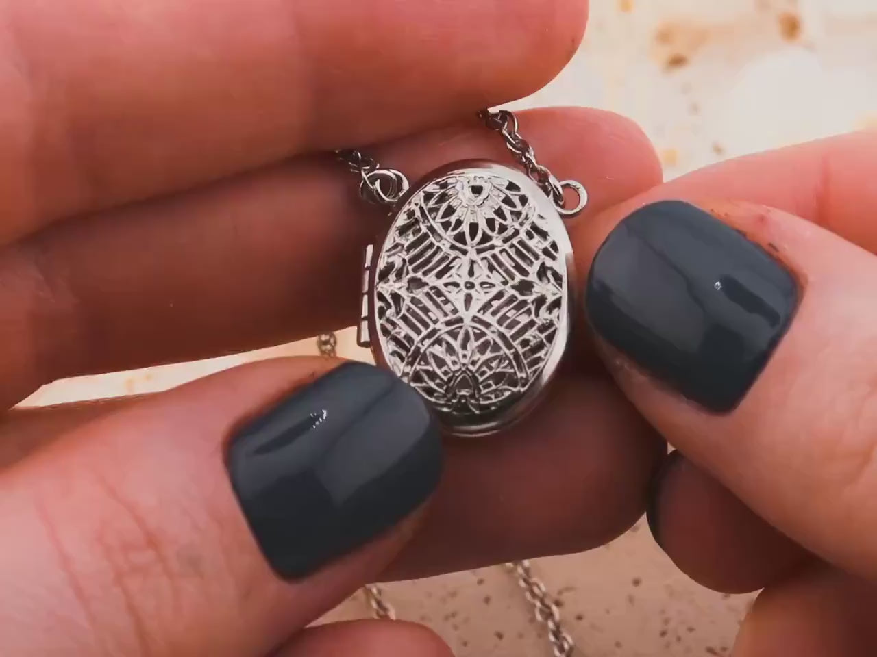 Vintage Sterling Silver Filigree Oval Locket Necklace