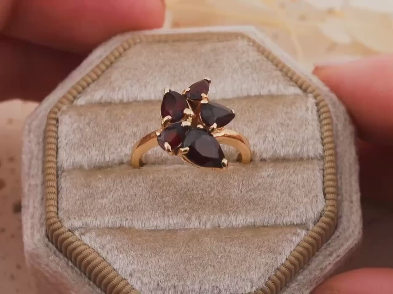Vintage Garnet Ring Flower Ring 14k Solid Gold Ring January Birthstone ring, size 3.5