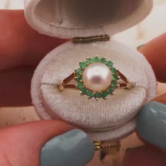 Vintage pearl and emerald ring pearl halo ring 14k solid yellow gold statement or engagement ring genuine antique vintage ring, size 7