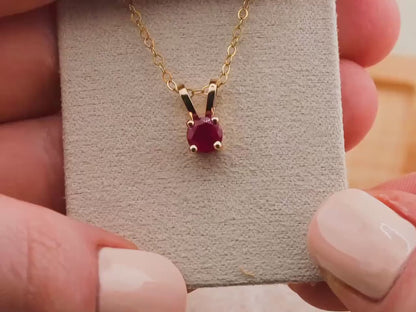 Vintage 14k Gold Garnet Pendant Necklace: Heirloom Statement Jewelry