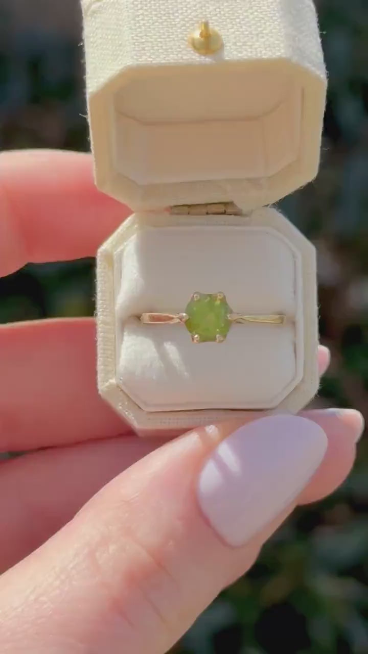 Vintage Peridot Ring, 14k Solid Yellow Gold, August Birthstone, Size 7