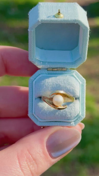 Vintage 14k Gold Pearl Ring: Bypass Statement Ring, Size 5.5