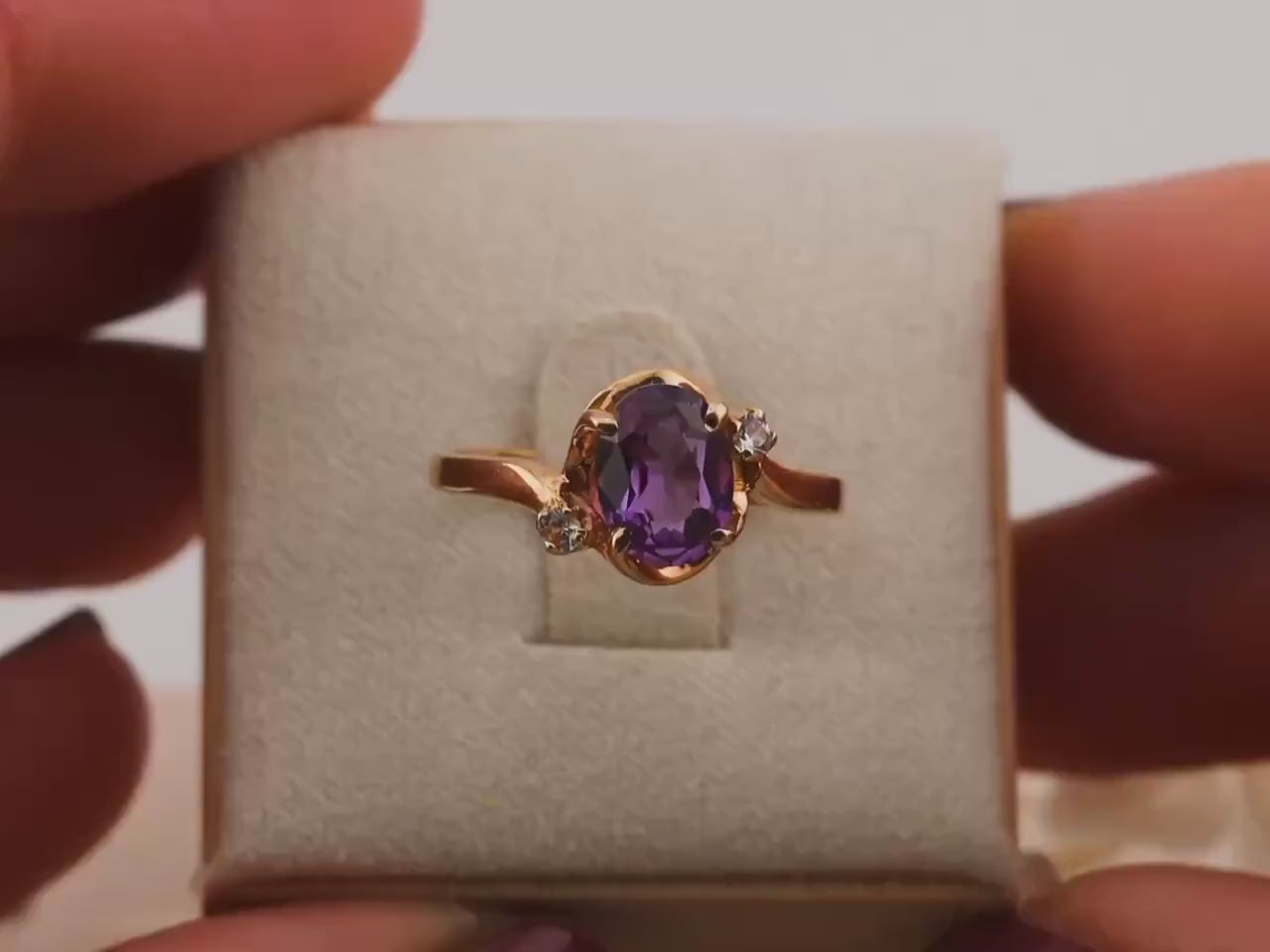 Vintage purple sapphire ring 10k solid yellow gold ring oval cut sapphire with diamond accents, Size 6.5