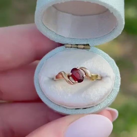 Vintage 10k Gold Garnet Ring, January Birthstone, Size 6