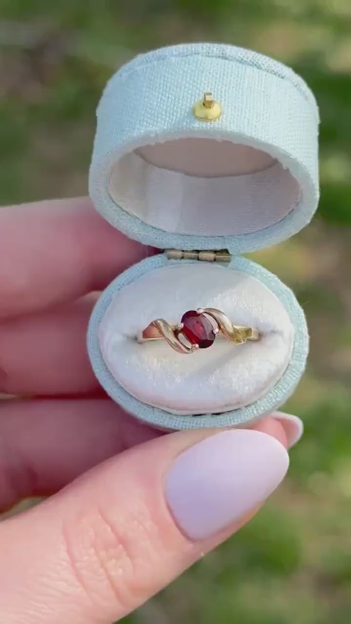 Vintage 10k Gold Garnet Ring, January Birthstone, Size 6