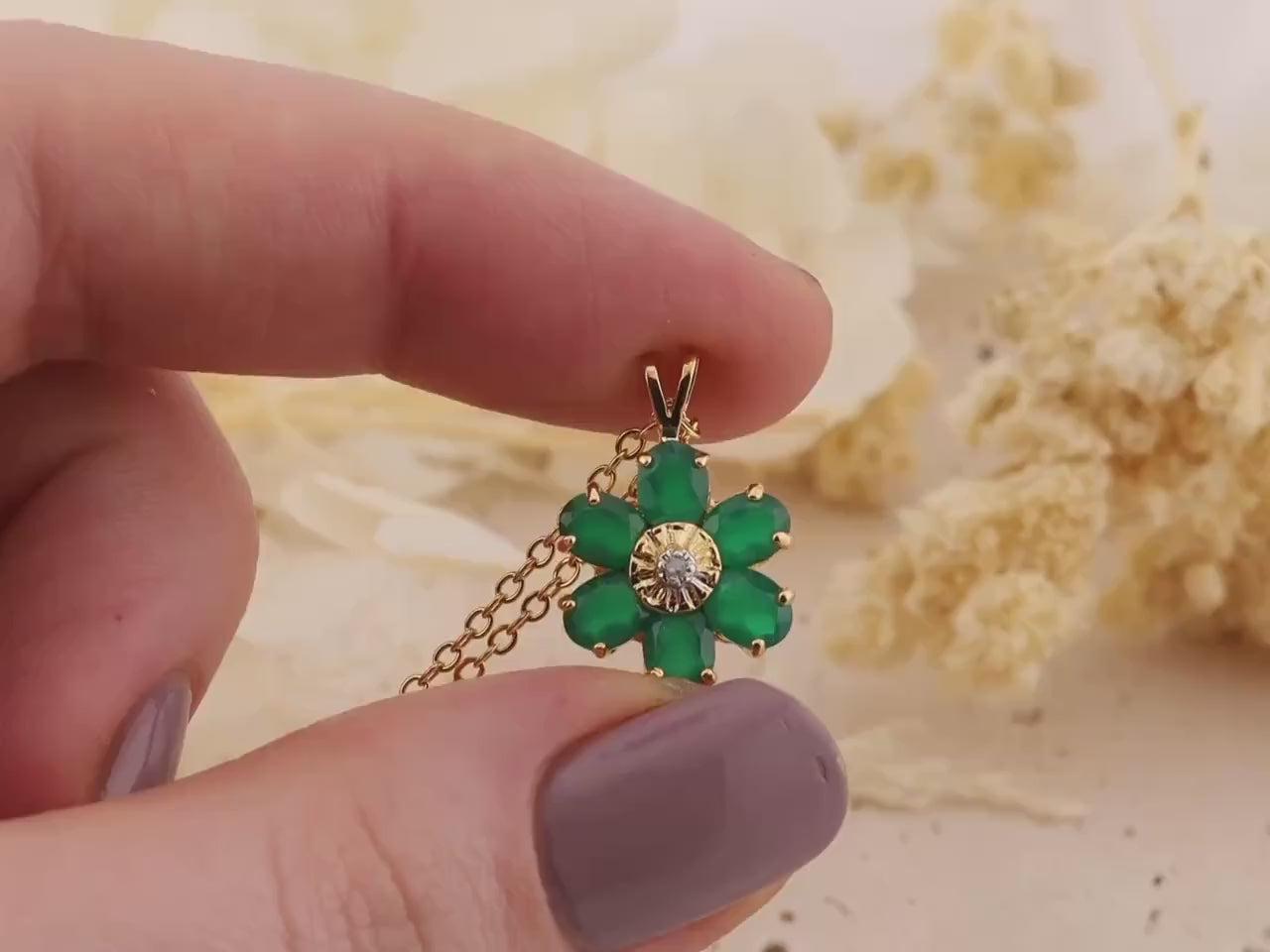 Green Agate Flower Necklace, 18k Gold Plated Floral Pendant, 18 Inch Chain